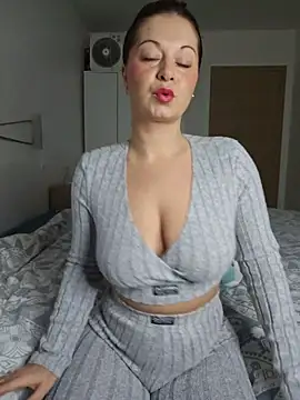 Snapshot of Chaudesquirt chatting on 01-09-26, 07:11 Chaudesquirt online show from 01-09-26, 07:11