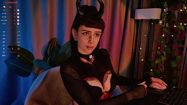 MichaellaMoon online show from 01-26-25, 10:35