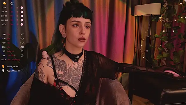 MichaellaMoon online show from 02-06-25, 01:16