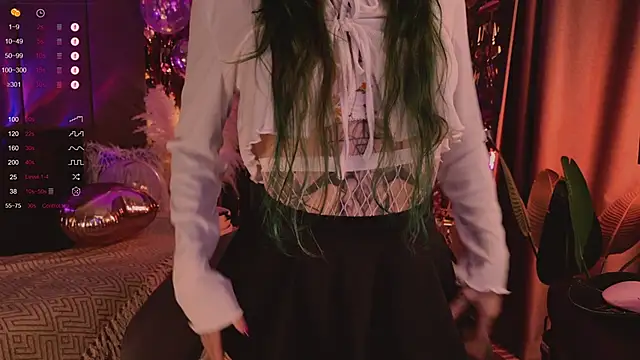 MichaellaMoon online show from 02-13-25, 04:43