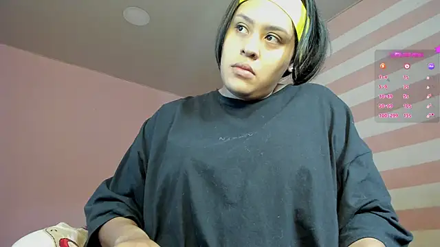 Snapshot of Loveequinn chatting on 12-20-24, 06:13 Loveequinn online show from 12-20-24, 06:13