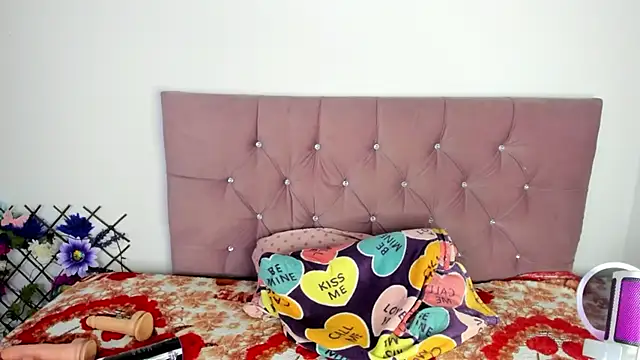 Snapshot of nicol_jone1 chatting on 03-13-25, 09:59 nicol jone1 online show from 03-13-25, 09:59