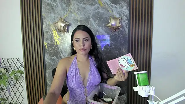 Snapshot of nicol_jone1 chatting on 09-16-25, 08:21 nicol jone1 online show from 09-16-25, 08:21