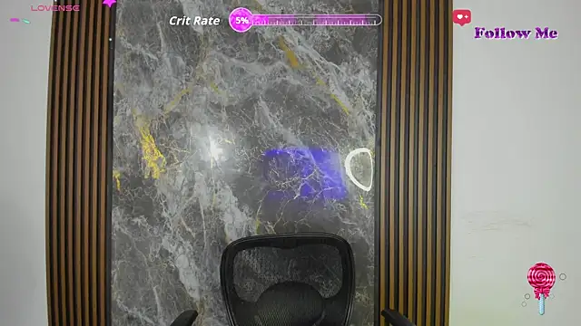 Snapshot of nicol_jone1 chatting on 01-13-26, 11:43 nicol jone1 online show from 01-13-26, 11:43