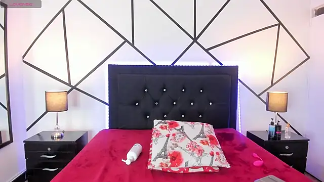 Snapshot of Iris_Thompson_ chatting on 02-26-25, 09:27 Iris Thompson online show from 02-26-25, 09:27