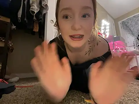 gingerbabe18 online show from 02-06-25, 03:16