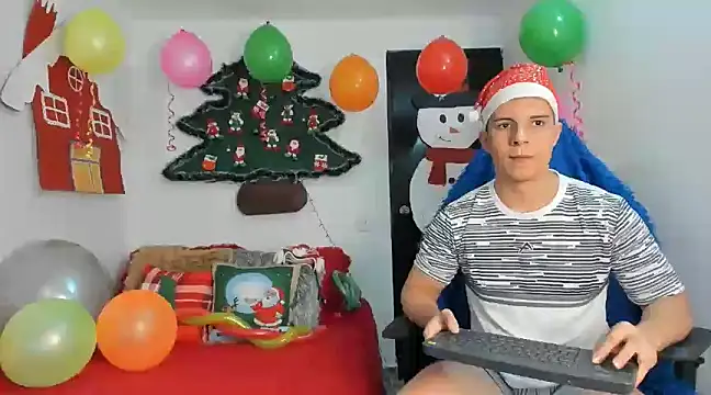 Snapshot of cory_okell chatting on 12-28-24, 01:29 cory okell online show from 12-28-24, 01:29