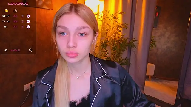 Ella Milla online show from 01-27-25, 05:47