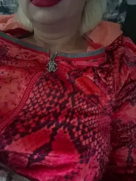 Snapshot of luna_14 chatting on 10-06-25, 10:23 luna 14 online show from 10-06-25, 10:23