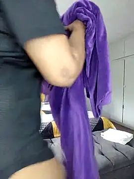 Snapshot of Drippincaty chatting on 11-24-25, 08:14 Drippincaty online show from 11-24-25, 08:14