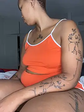 Snapshot of Drippincaty chatting on 03-02-26, 04:47 Drippincaty online show from 03-02-26, 04:47