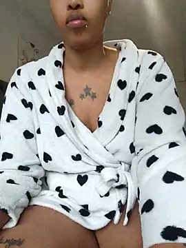 Snapshot of Drippincaty chatting on 03-03-26, 04:40 Drippincaty online show from 03-03-26, 04:40