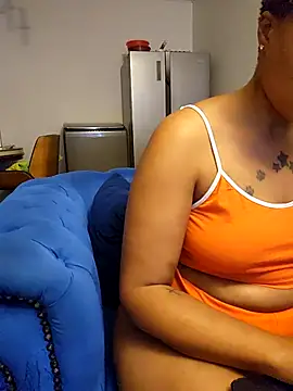 Snapshot of Drippincaty chatting on 03-10-26, 04:45 Drippincaty online show from 03-10-26, 04:45