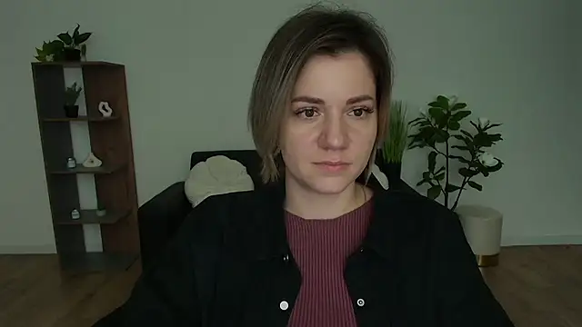Snapshot of MariaSttone chatting on 12-03-24, 11:55 MariaSttone online show from 12-03-24, 11:55