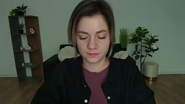 Snapshot of MariaSttone chatting on 12-03-24, 03:00 MariaSttone online show from 12-03-24, 03:00