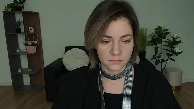 Snapshot of MariaSttone chatting on 12-10-24, 08:51 MariaSttone online show from 12-10-24, 08:51