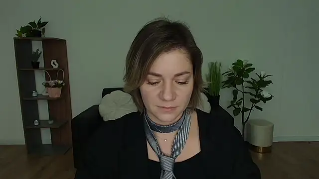 Snapshot of MariaSttone chatting on 12-10-24, 03:22 MariaSttone online show from 12-10-24, 03:22
