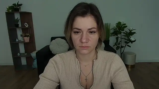 Snapshot of MariaSttone chatting on 12-23-24, 11:47 MariaSttone online show from 12-23-24, 11:47