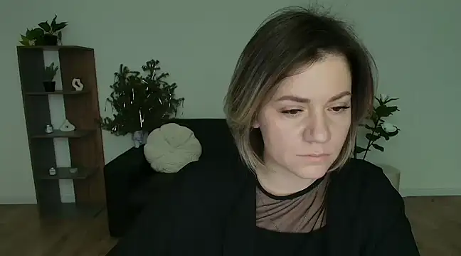 Snapshot of MariaSttone chatting on 01-04-25, 03:49 MariaSttone online show from 01-04-25, 03:49