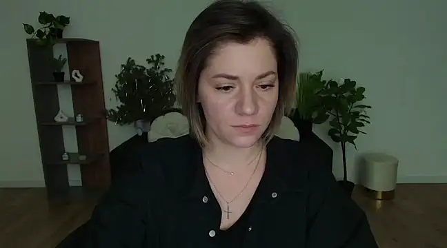 Snapshot of MariaSttone chatting on 01-20-25, 04:55 MariaSttone online show from 01-20-25, 04:55