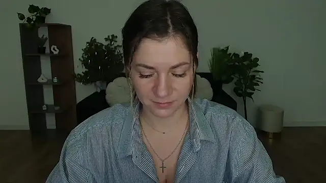 Snapshot of MariaSttone chatting on 01-29-25, 04:08 MariaSttone online show from 01-29-25, 04:08