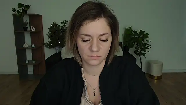 Snapshot of MariaSttone chatting on 02-06-25, 02:04 MariaSttone online show from 02-06-25, 02:04