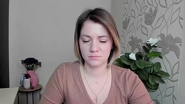 Snapshot of MariaSttone chatting on 02-27-25, 01:49 MariaSttone online show from 02-27-25, 01:49