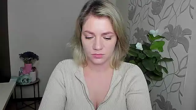 Snapshot of MariaSttone chatting on 10-07-25, 03:31 MariaSttone online show from 10-07-25, 03:31