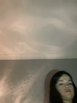 English-Chloe96 online show from 01-14-25, 08:37