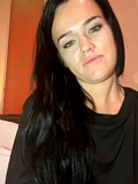 English-Chloe96 online show from 11-21-25, 05:22