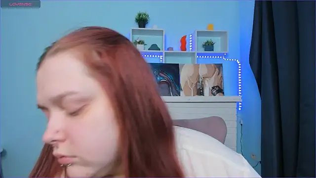 Snapshot of Crow_Diam0nd chatting on 12-13-24, 09:35 Crow Diam0nd online show from 12-13-24, 09:35