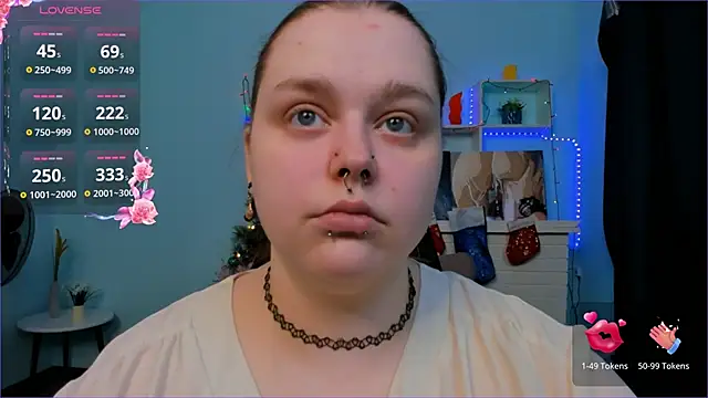 Snapshot of Crow_Diam0nd chatting on 12-25-24, 04:01 Crow Diam0nd online show from 12-25-24, 04:01