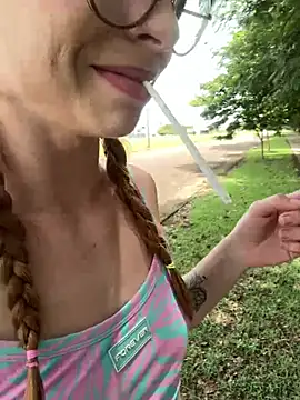 Snapshot of RuivaRaposinha chatting on 03-21-26, 04:43 RuivaRaposinha online show from 03-21-26, 04:43