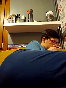 Snapshot of Azerty0911 chatting on 11-22-25, 10:09 Azerty0911 online show from 11-22-25, 10:09