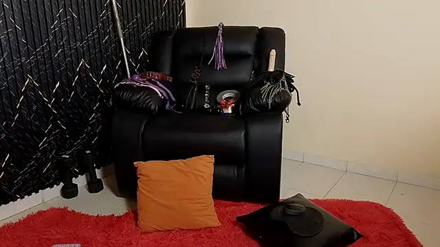 Snapshot of Katt_BDSM chatting on 09-16-25, 05:36 Katt BDSM online show from 09-16-25, 05:36