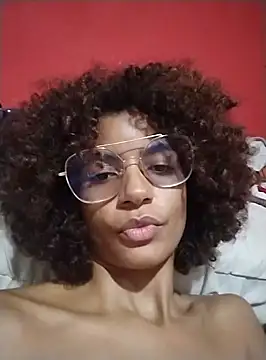 Snapshot of Emanuelle_manu chatting on 01-14-25, 03:11 Emanuelle manu online show from 01-14-25, 03:11