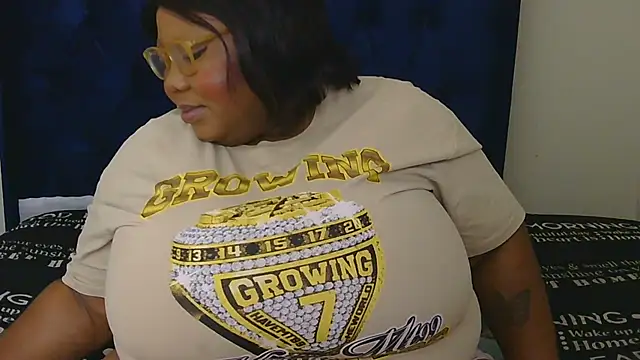 Snapshot of DAIRYBELLELIZxx chatting on 03-13-26, 01:34 DAIRYBELLELIZxx online show from 03-13-26, 01:34