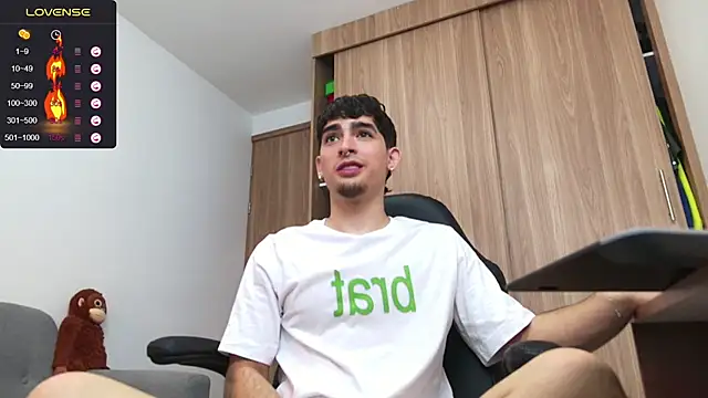 zenn rush1 online show from 12-18-24, 12:07