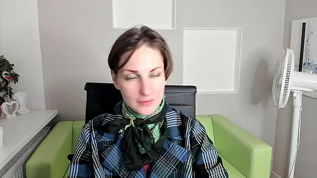 Snapshot of AuroraScript chatting on 12-04-24, 10:19 AuroraScript online show from 12-04-24, 10:19