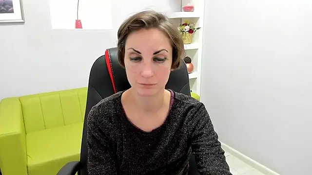 Snapshot of AuroraScript chatting on 12-11-24, 04:09 AuroraScript online show from 12-11-24, 04:09