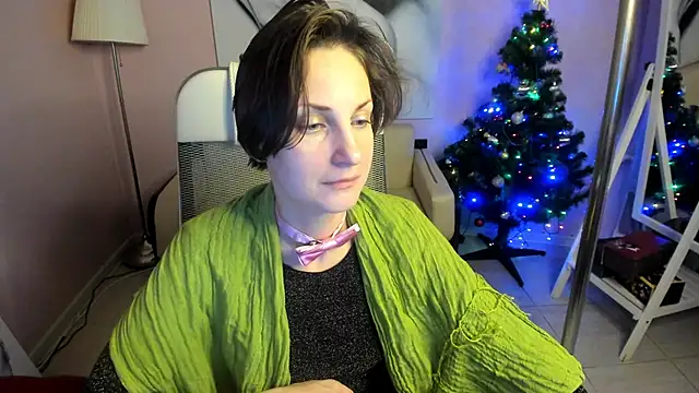 Snapshot of AuroraScript chatting on 01-02-25, 03:37 AuroraScript online show from 01-02-25, 03:37