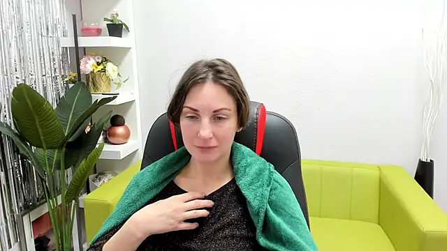 Snapshot of AuroraScript chatting on 01-18-25, 07:04 AuroraScript online show from 01-18-25, 07:04