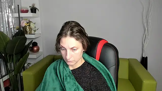 Snapshot of AuroraScript chatting on 01-19-25, 04:12 AuroraScript online show from 01-19-25, 04:12