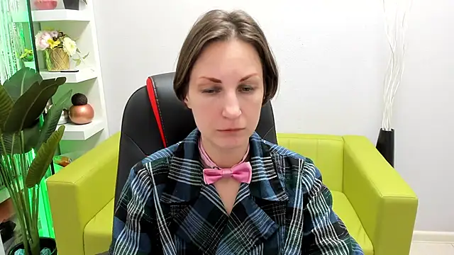 Snapshot of AuroraScript chatting on 01-22-25, 10:26 AuroraScript online show from 01-22-25, 10:26