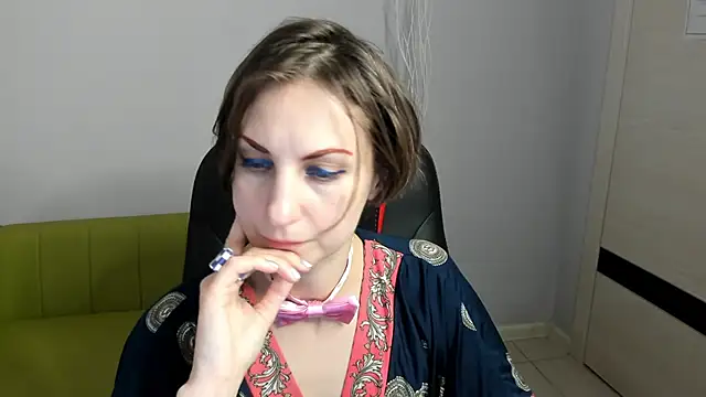 Snapshot of AuroraScript chatting on 01-25-25, 03:30 AuroraScript online show from 01-25-25, 03:30