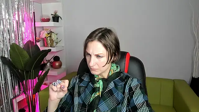 Snapshot of AuroraScript chatting on 01-29-25, 09:50 AuroraScript online show from 01-29-25, 09:50