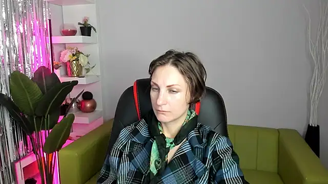 Snapshot of AuroraScript chatting on 01-30-25, 04:06 AuroraScript online show from 01-30-25, 04:06