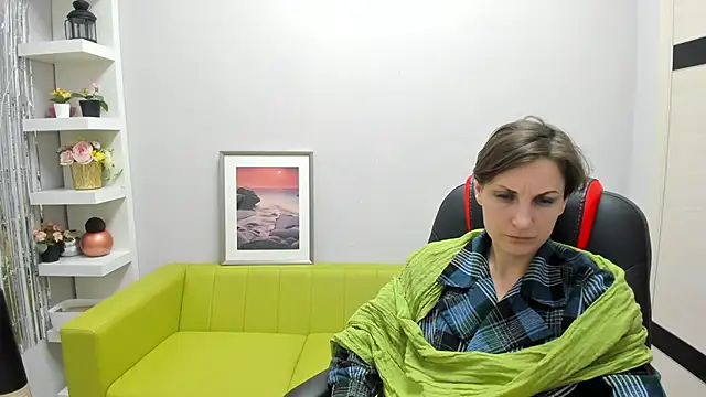 Snapshot of AuroraScript chatting on 02-27-25, 04:20 AuroraScript online show from 02-27-25, 04:20