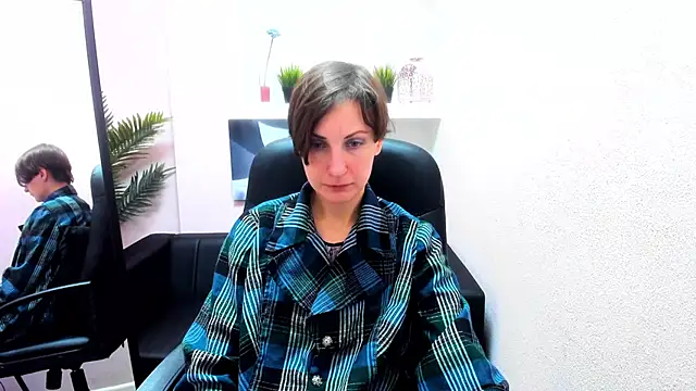 Snapshot of AuroraScript chatting on 03-05-25, 03:18 AuroraScript online show from 03-05-25, 03:18