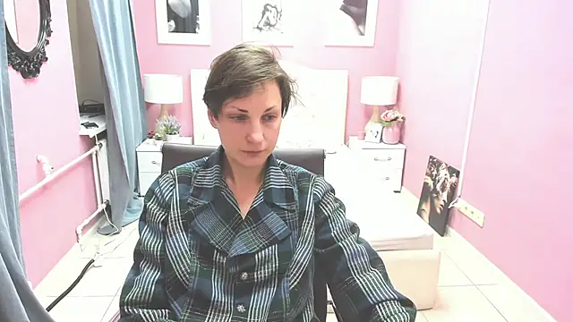 Snapshot of AuroraScript chatting on 03-09-25, 04:49 AuroraScript online show from 03-09-25, 04:49